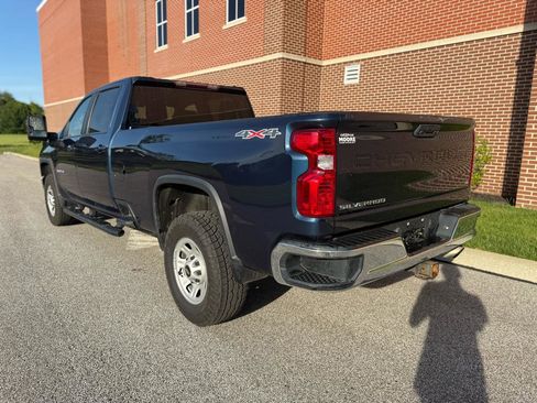Used 2020 Chevrolet Silverado 2500 LT w/ Convenience Package AWD/4WD image 12