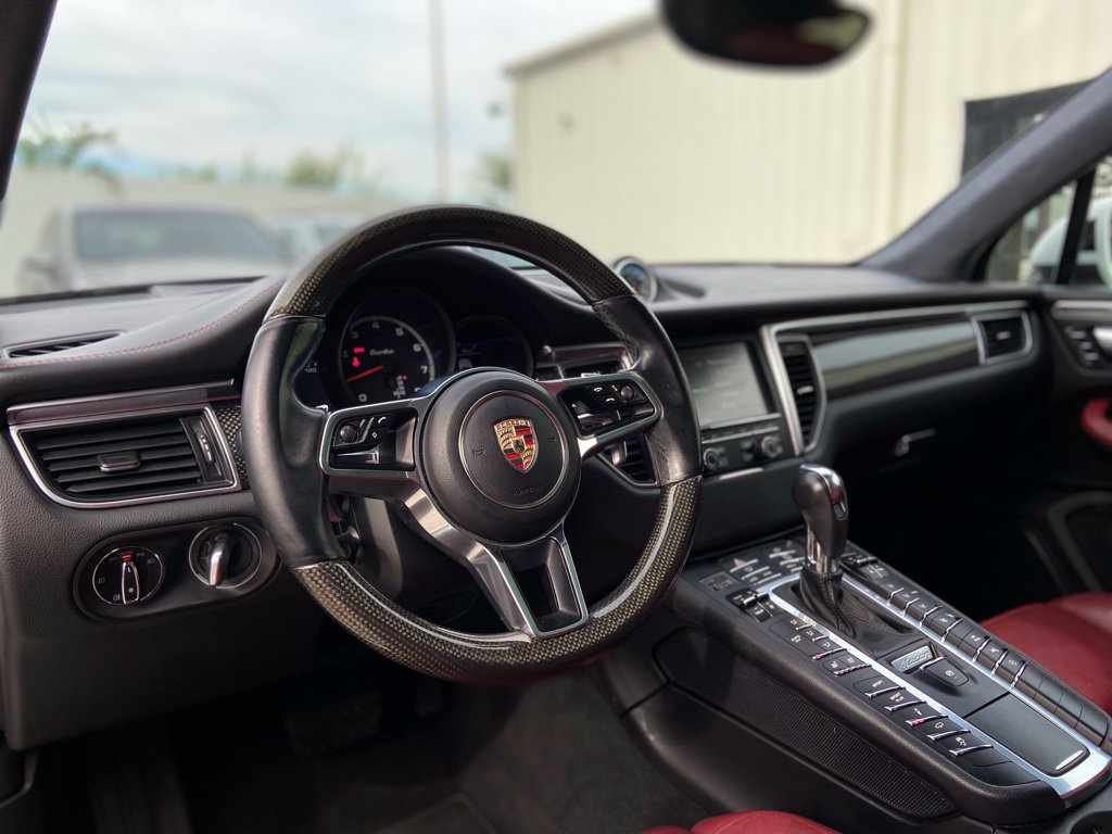 Used 2015 Porsche Macan Turbo AWD/4WD image 14