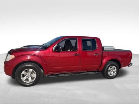 Used 2012 Nissan Frontier SV image 11