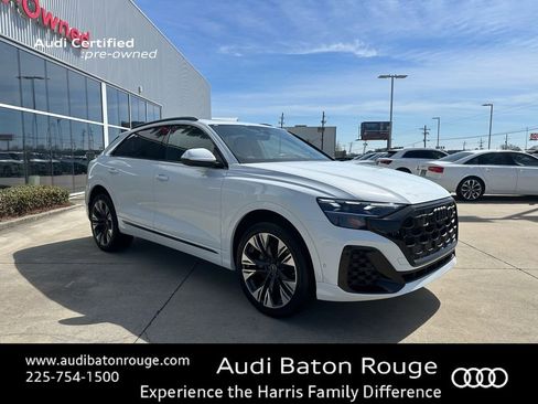 Certified 2025 Audi Q8 Prestige image 6