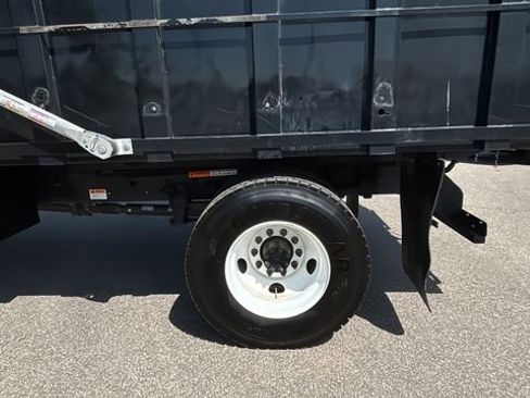 Used 2022 Ford F650 2WD Crew Cab Super Duty image 34