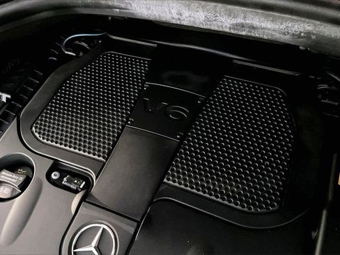 Used 2018 Mercedes-Benz GLE 350 w/ Premium 1 Package image 30