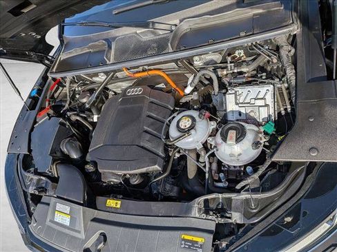 Used 2021 Audi Q5 e Premium Plus w/ Premium Plus Package image 25