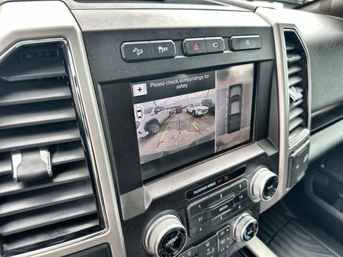 Used 2018 Ford F150 Lariat w/ Equipment Group 502A Luxury AWD/4WD image 29