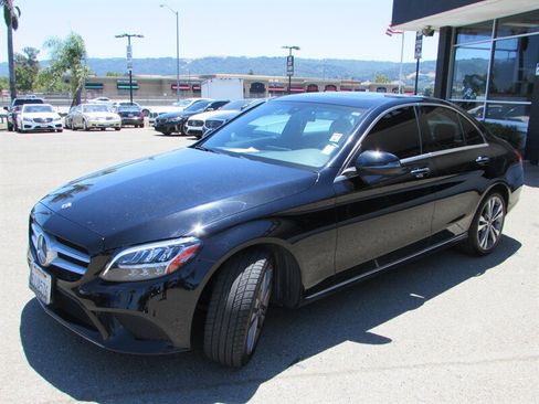 Used 2019 Mercedes-Benz C 300 Sedan image 3