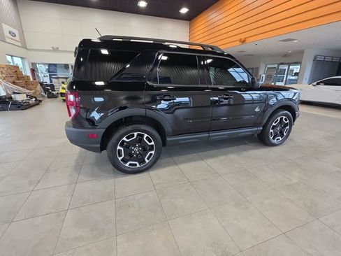 Used 2024 Ford Bronco Sport Outer Banks w/ Tech Package AWD/4WD image 7