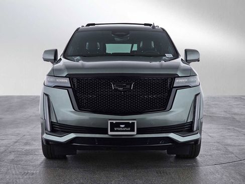 Certified 2023 Cadillac Escalade ESV Sport Platinum image 8