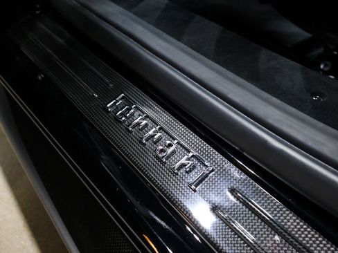 Used 2020 Ferrari 488 Pista image 88