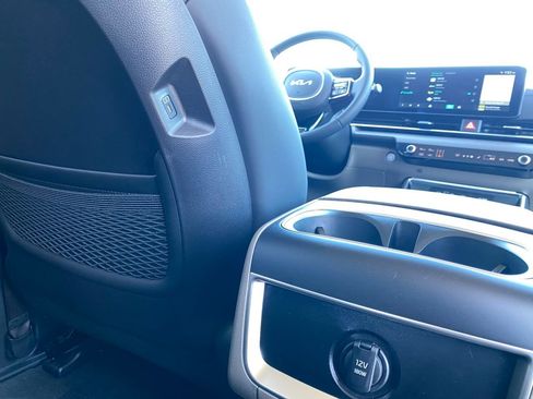 New 2026 Kia Carnival EX FWD image 26