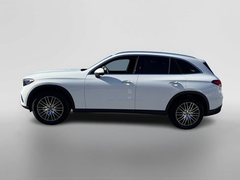 Certified 2025 Mercedes-Benz GLC 300 GLC 300 image 2