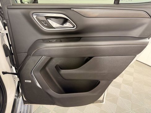 Used 2023 GMC Yukon AT4 w/ AT4 Premium Plus Package AWD/4WD image 21