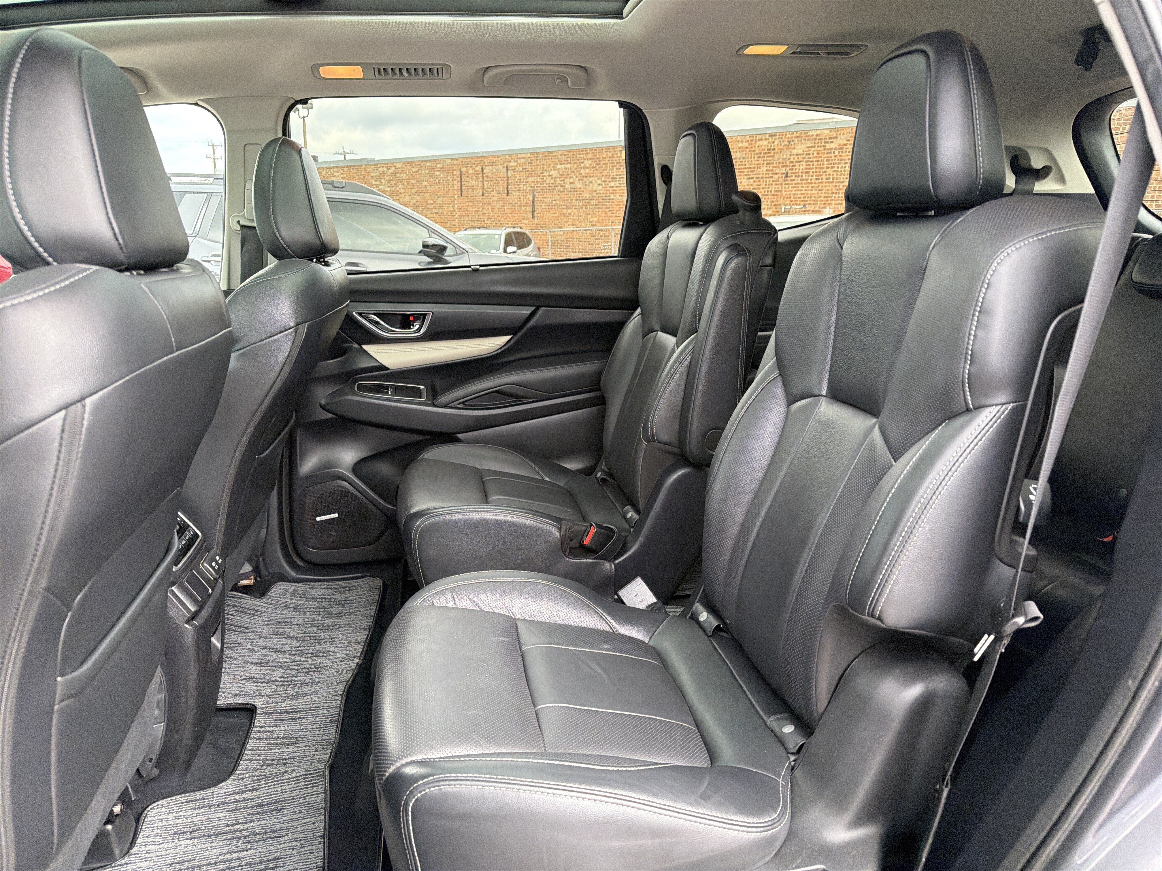 Used 2022 Subaru Ascent Limited w/ Technology Package AWD/4WD image 28