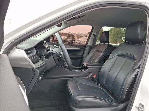 Used 2021 Jeep Grand Cherokee L Limited image 10