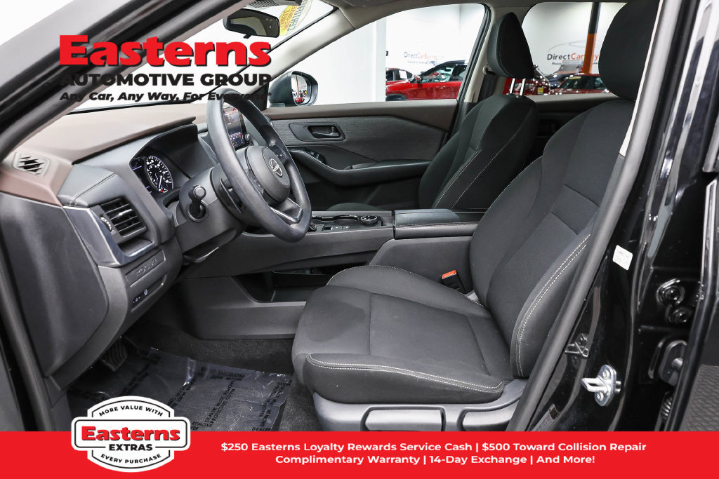 Used 2023 Nissan Rogue S AWD/4WD image 15