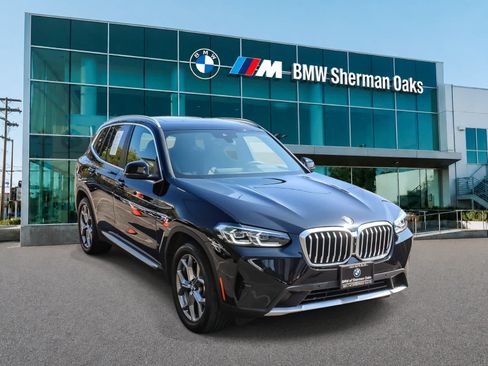 Used 2024 BMW X3 sDrive30i w/ Convenience Package RWD image 3