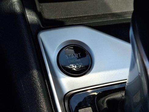 New 2026 Nissan Altima 2.5 SV AWD/4WD image 18