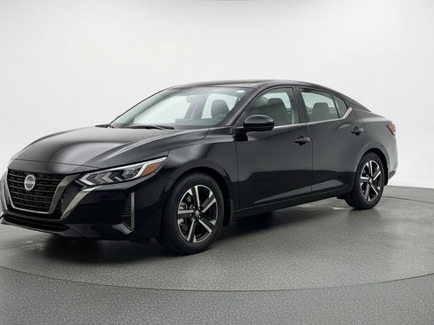 Used 2025 Nissan Sentra SV image 3