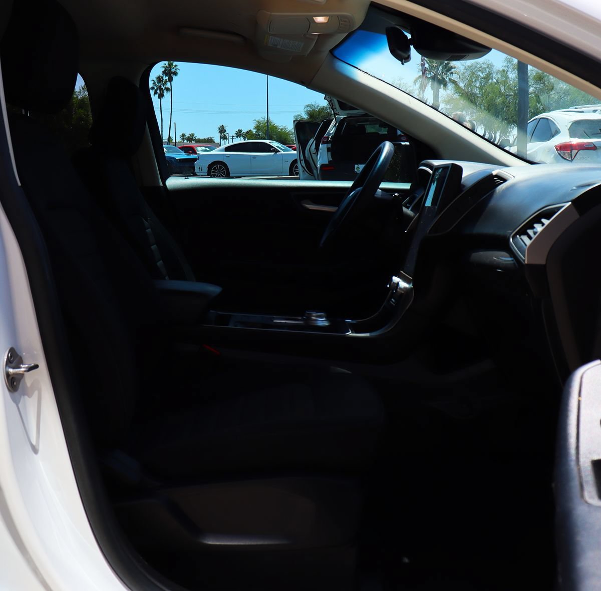Used 2021 Ford Edge SE FWD image 30
