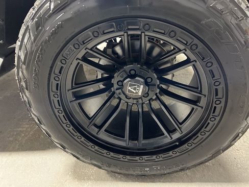 Used 2022 Jeep Wrangler Unlimited Sahara image 45