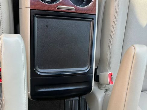 Used 2014 Toyota Sienna XLE FWD image 9