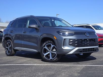 New 2026 Volkswagen Tiguan SE