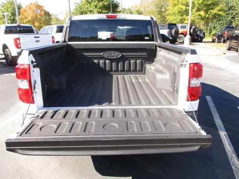 Used 2024 Ford Maverick XL image 4