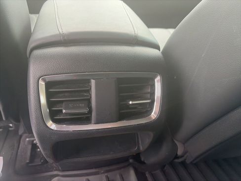 Used 2024 Acura RDX SH-AWD image 11
