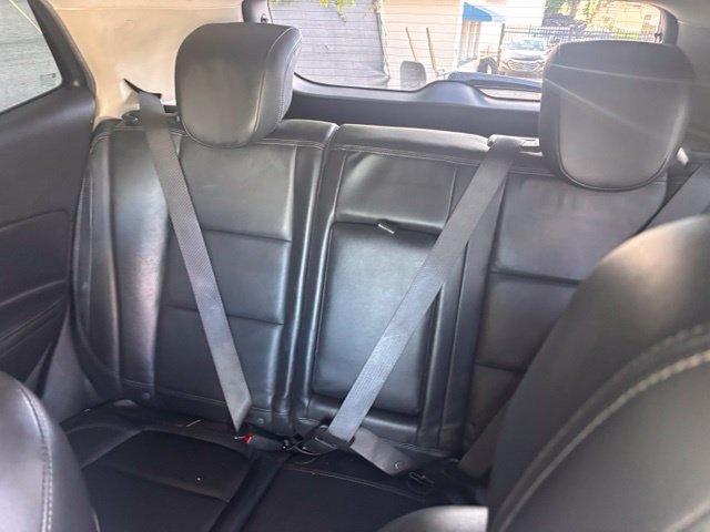 Used 2019 Buick Encore Essence FWD image 31