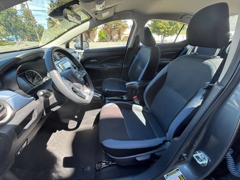 Used 2025 Nissan Versa SV FWD image 20