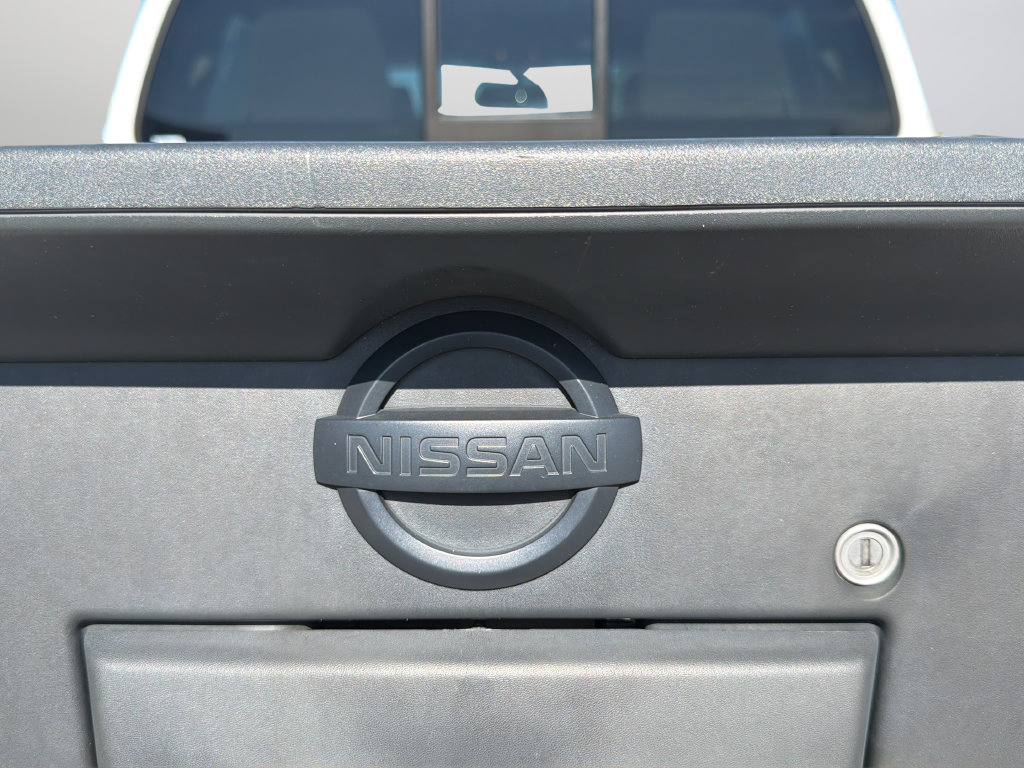 Used 2021 Nissan Frontier SV w/ Midnight Edition Floor Mats AWD/4WD image 45
