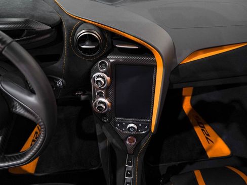 Used 2022 McLaren 720S Performance image 13