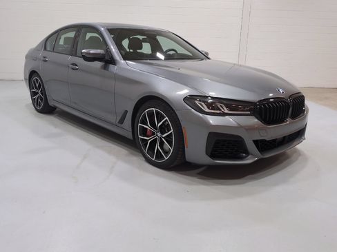 Used 2023 BMW 540i xDrive w/ Executive Package AWD/4WD image 2