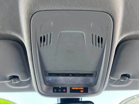 Used 2019 Chevrolet Cruze LT w/ Convenience Package image 14