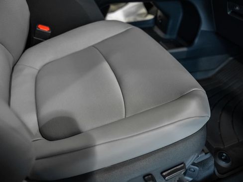 New 2026 Toyota Sienna XLE FWD image 34