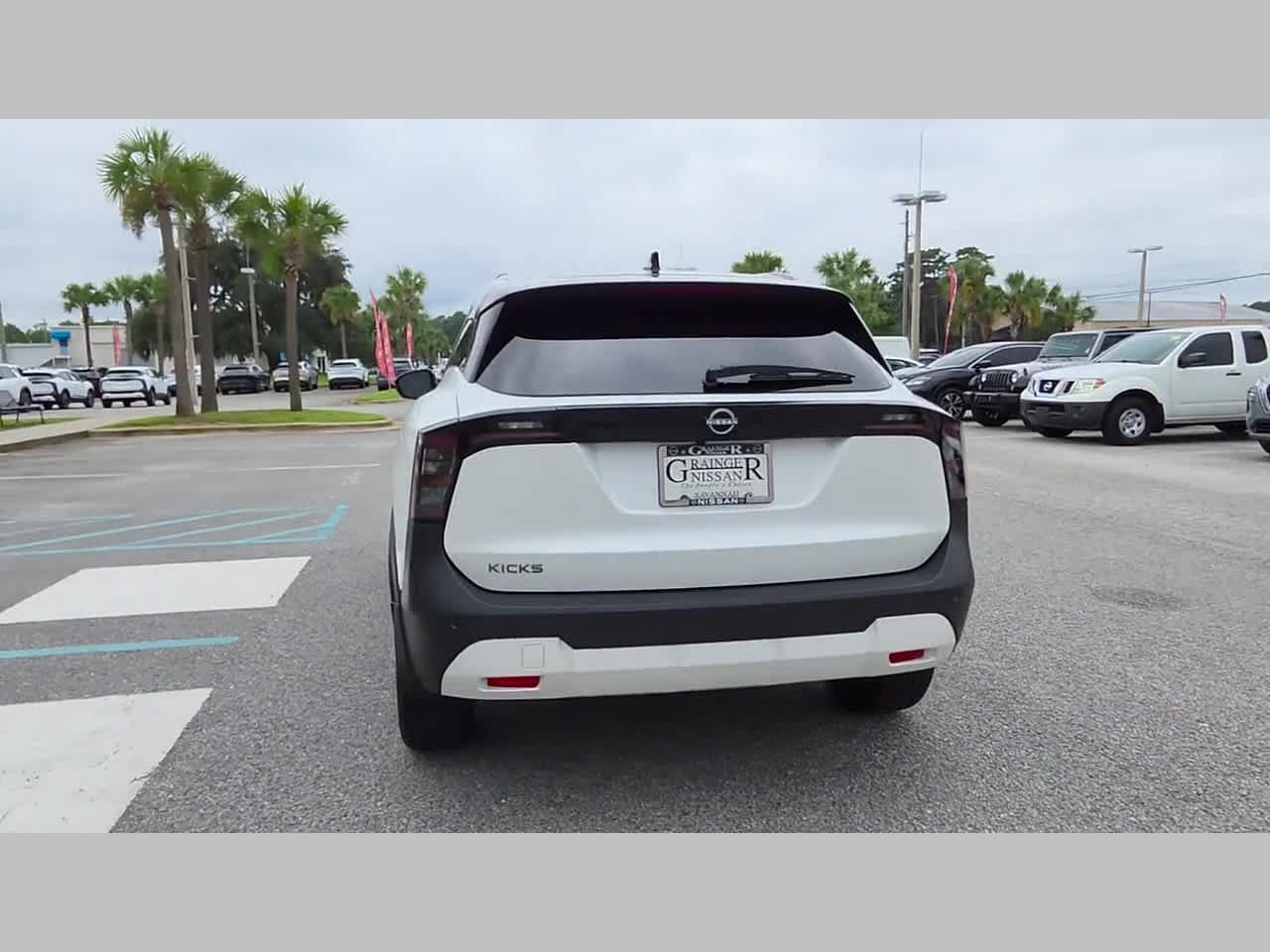 Used 2026 Nissan Kicks SV FWD image 33
