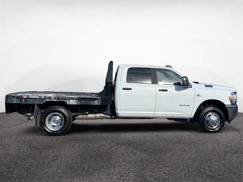 Used 2024 RAM 3500 SLT w/ Quick Order Package 2YG SLT image 6