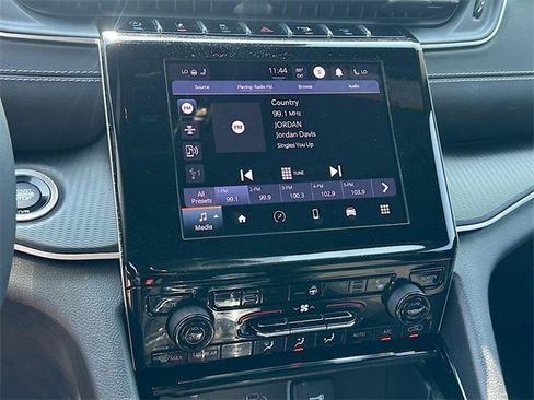 Used 2023 Jeep Grand Cherokee L Laredo image 23