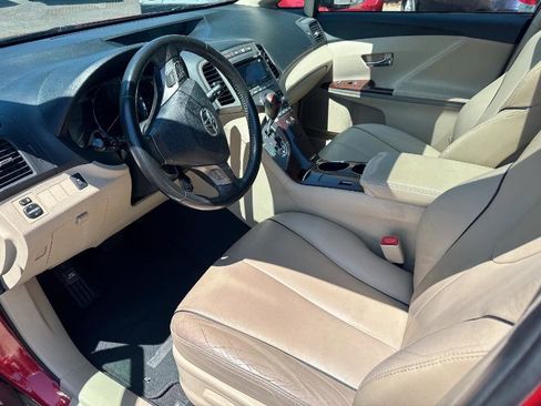 Used 2011 Toyota Venza AWD I4 w/ Comfort Pkg image 10