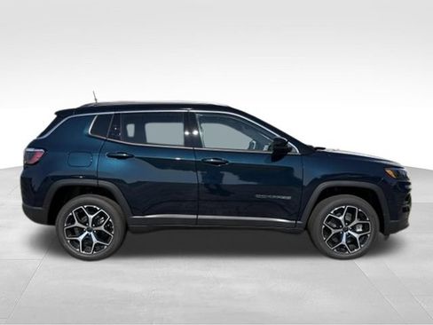 New 2026 Jeep Compass Limited AWD/4WD image 18