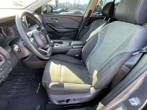 Used 2023 Nissan Rogue SV image 13