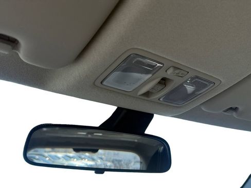 New 2026 Hyundai Venue SEL FWD image 19