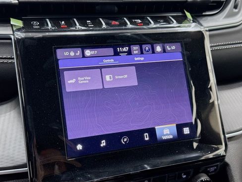 New 2025 Jeep Grand Cherokee Altitude image 39