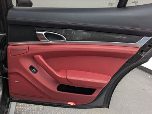 Used 2015 Porsche Panamera GTS AWD/4WD image 19