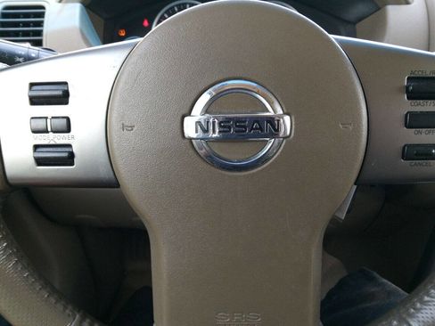 Used 2006 Nissan Pathfinder SE w/ (G01) SE Comfort Pkg image 12