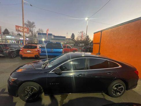 Used 2017 Chevrolet Malibu LS image 4