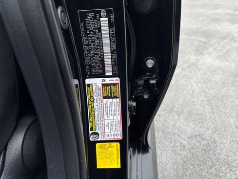 Used 2025 Toyota Camry LE image 27