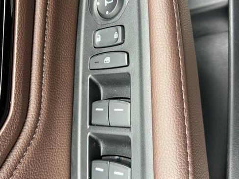 Certified 2025 Honda Odyssey Touring image 27