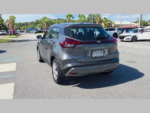 Used 2025 Nissan Kicks Play S FWD image 29