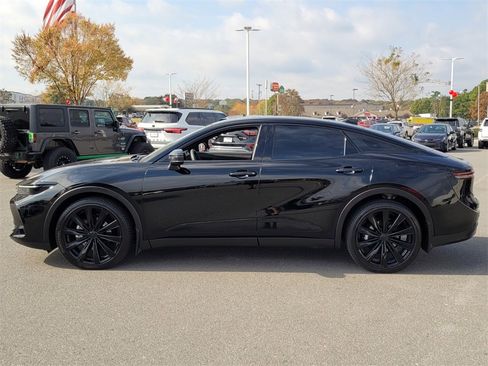 Used 2025 Toyota Crown Platinum image 4