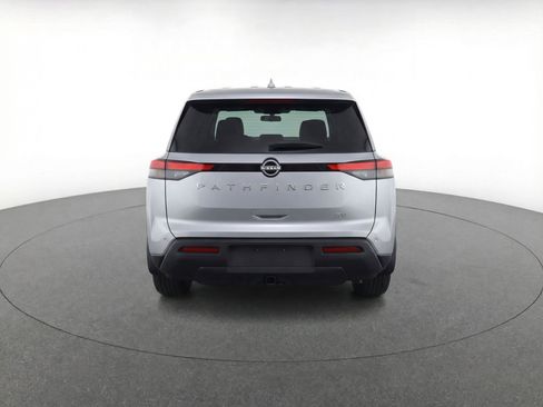 Used 2024 Nissan Pathfinder SV image 7